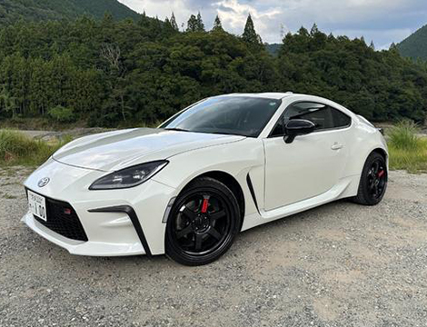 「好き」をカタチにする車とパーツたち