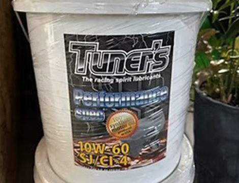 「好き」をカタチにする車とパーツたち